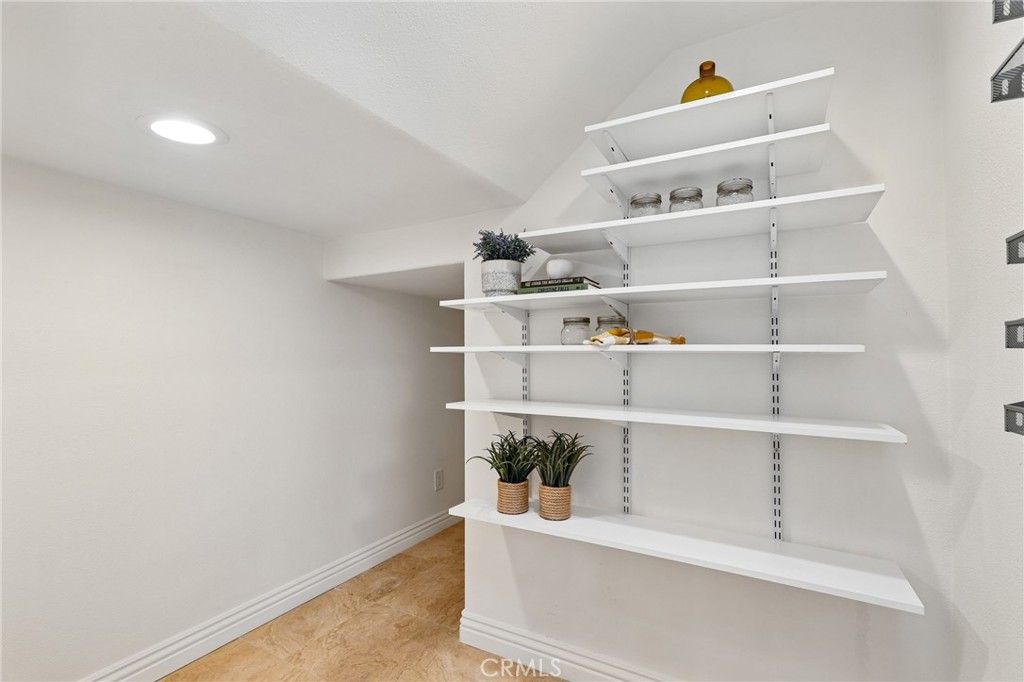 Image 12 of property listing at 962 Begonia Avenue, Costa Mesa, CA 92626
