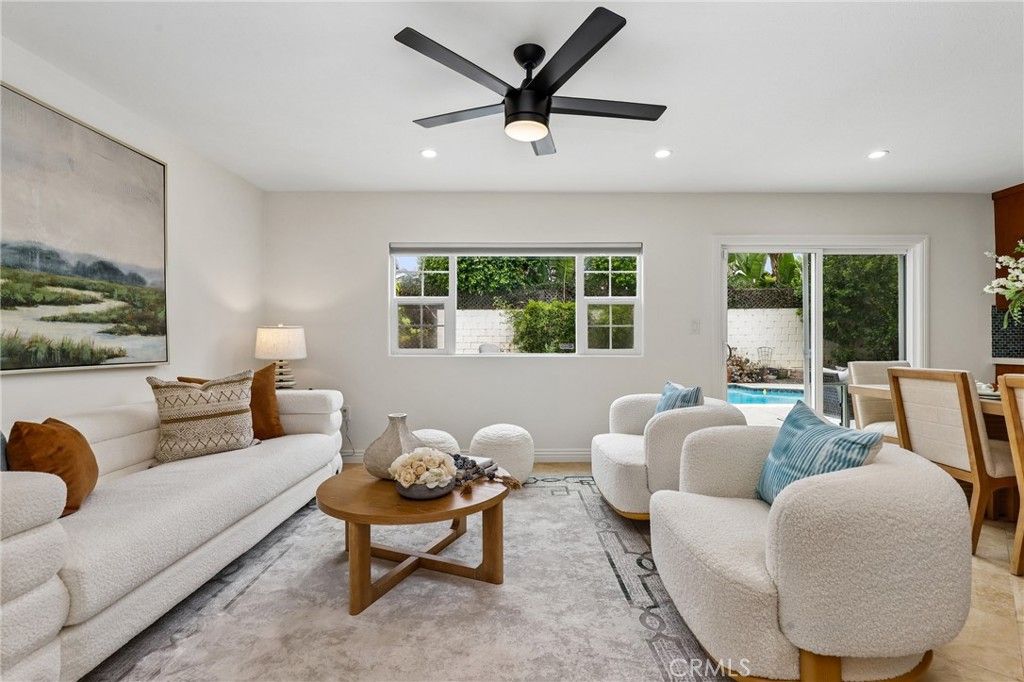 Image 13 of property listing at 962 Begonia Avenue, Costa Mesa, CA 92626