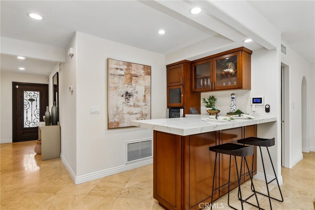 Image 18 of property listing at 962 Begonia Avenue, Costa Mesa, CA 92626