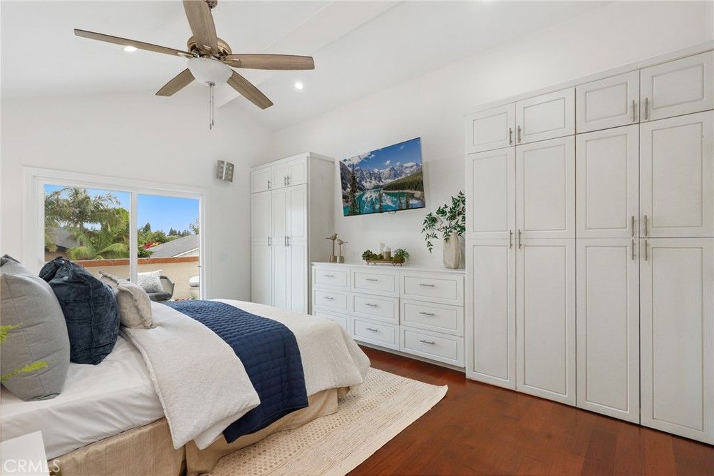 Image 21 of property listing at 962 Begonia Avenue, Costa Mesa, CA 92626