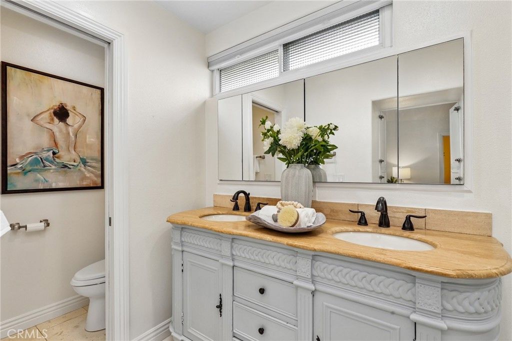 Image 23 of property listing at 962 Begonia Avenue, Costa Mesa, CA 92626