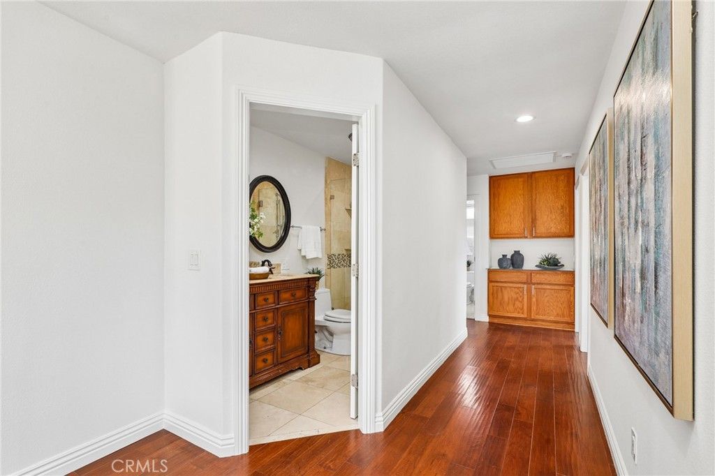 Image 31 of property listing at 962 Begonia Avenue, Costa Mesa, CA 92626