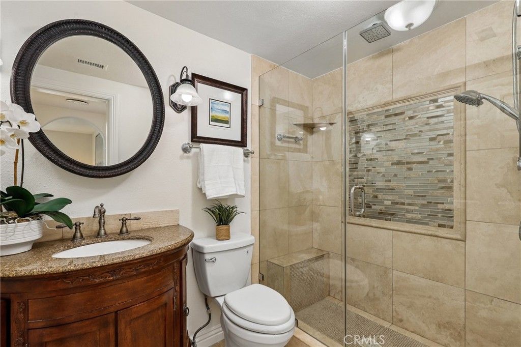 Image 34 of property listing at 962 Begonia Avenue, Costa Mesa, CA 92626