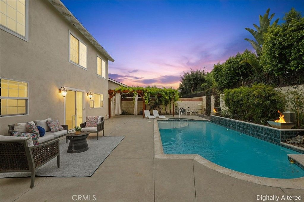 Image 39 of property listing at 962 Begonia Avenue, Costa Mesa, CA 92626
