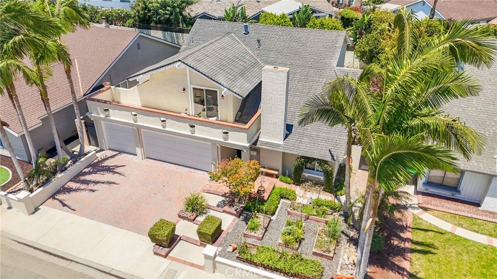 Image 42 of property listing at 962 Begonia Avenue, Costa Mesa, CA 92626