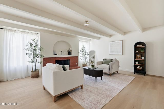 1415 W TUCKEY Lane, Phoenix, AZ 85013