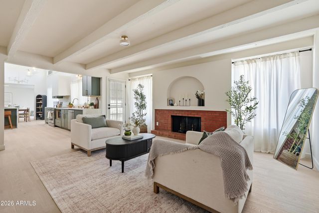 1415 W TUCKEY Lane, Phoenix, AZ 85013