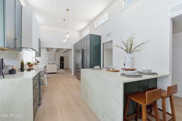 1415 W TUCKEY Lane, Phoenix, AZ 85013