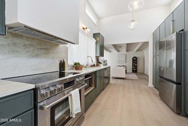 1415 W TUCKEY Lane, Phoenix, AZ 85013