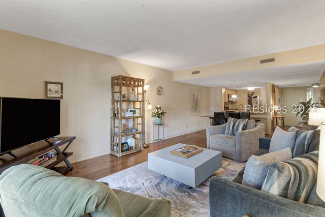 22 Lighthouse Rd Apt 526, Hilton Head Island, SC 29928