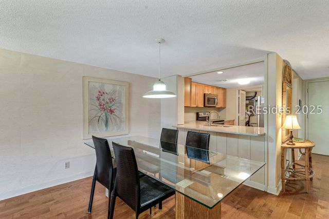 22 Lighthouse Rd Apt 526, Hilton Head Island, SC 29928