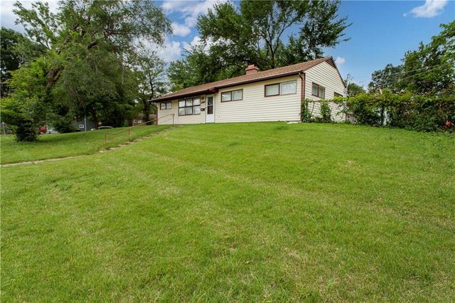 7805 E 114th Street, Kansas City, MO 64134