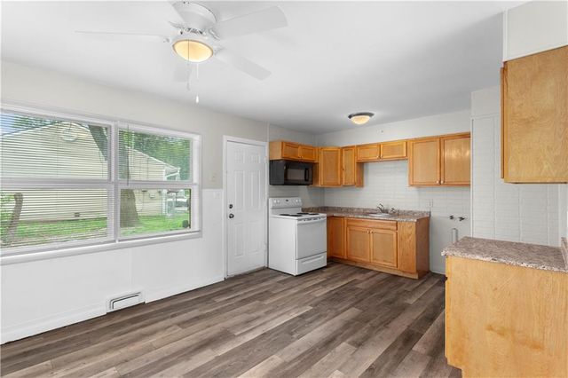 7805 E 114th Street, Kansas City, MO 64134