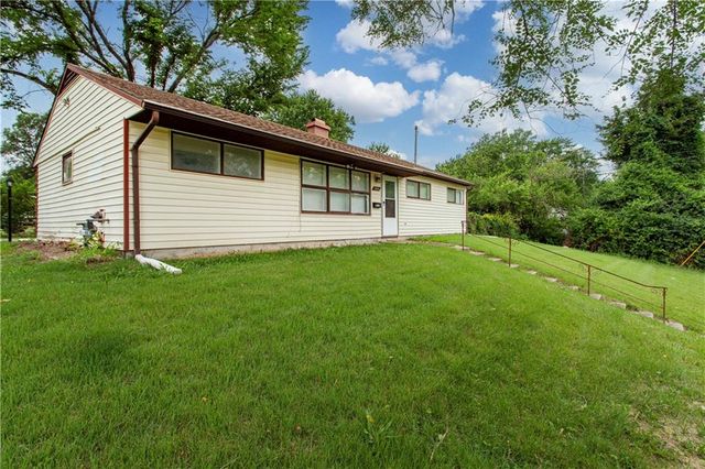 7805 E 114th Street, Kansas City, MO 64134