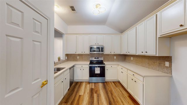1604 Fern Drive, Mansfield, TX 76063