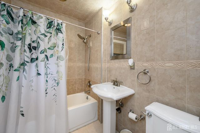 401 Us Highway 22 15G, North Plainfield, NJ 07060