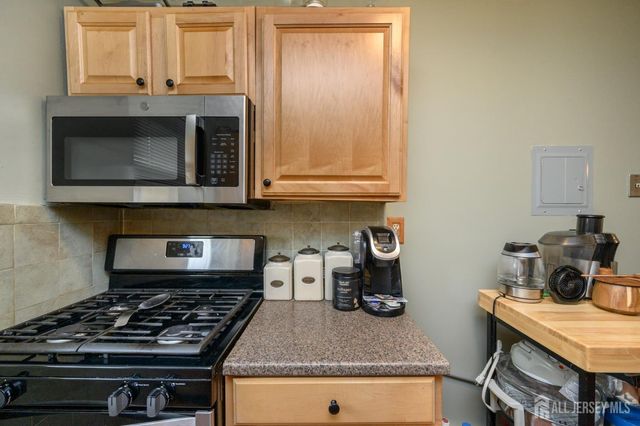 401 Us Highway 22 15G, North Plainfield, NJ 07060