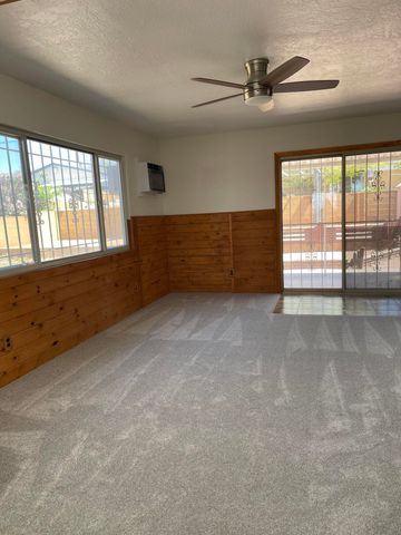 704 Tomasita Street NE, Albuquerque, NM 87123