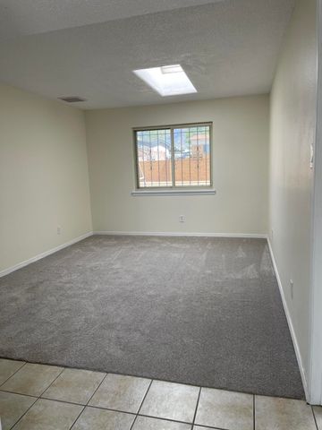 704 Tomasita Street NE, Albuquerque, NM 87123