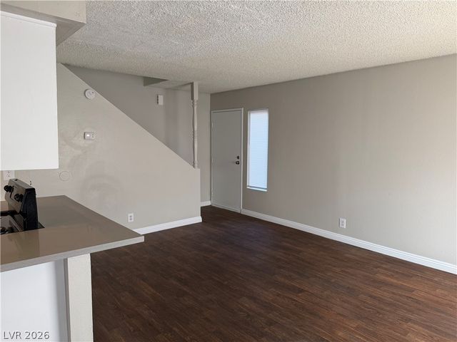 5188 Garden Lane B, Las Vegas, NV 89119
