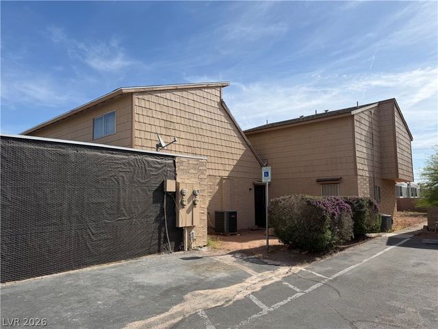 5188 Garden Lane B, Las Vegas, NV 89119