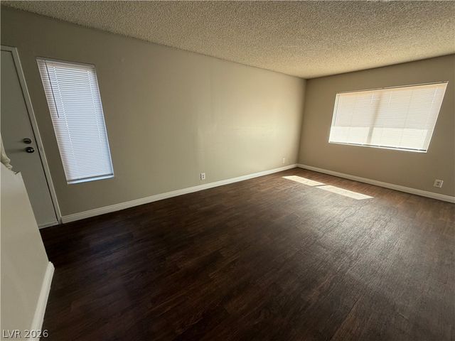 5188 Garden Lane B, Las Vegas, NV 89119