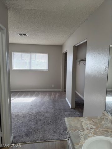 5188 Garden Lane B, Las Vegas, NV 89119