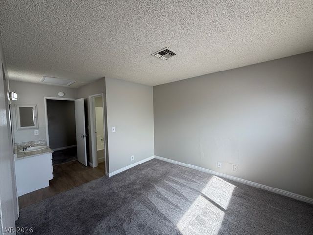 5188 Garden Lane B, Las Vegas, NV 89119