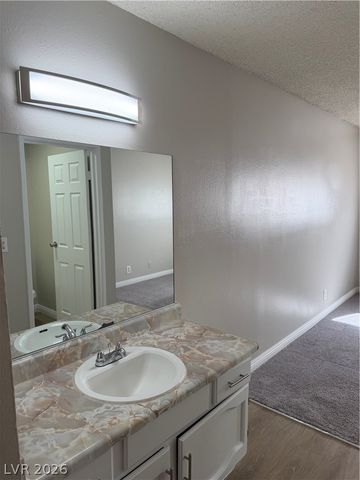 5188 Garden Lane B, Las Vegas, NV 89119