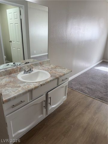 5188 Garden Lane B, Las Vegas, NV 89119