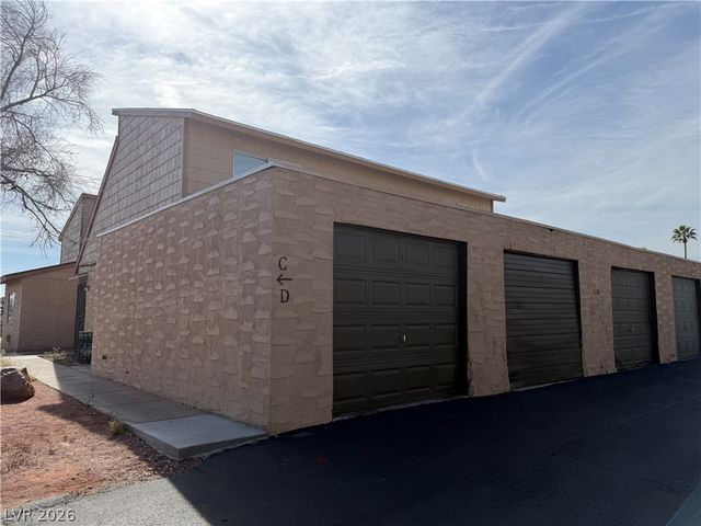 5188 Garden Lane B, Las Vegas, NV 89119