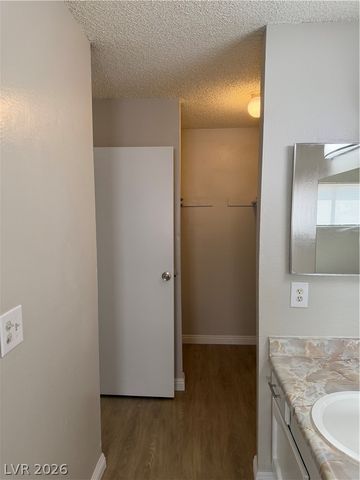 5188 Garden Lane B, Las Vegas, NV 89119