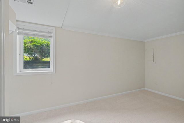 3058 HAZELTON ST, Falls Church, VA 22044