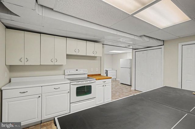3058 HAZELTON ST, Falls Church, VA 22044