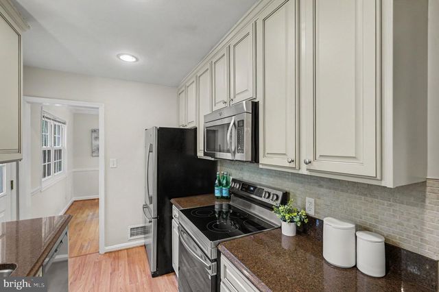 3058 HAZELTON ST, Falls Church, VA 22044