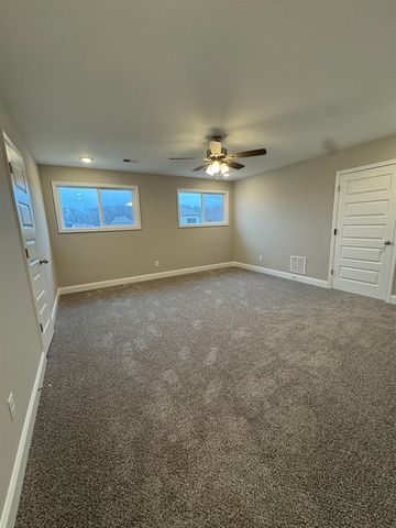 576 ROSALIE WOODS DR, Cordova, TN 38018