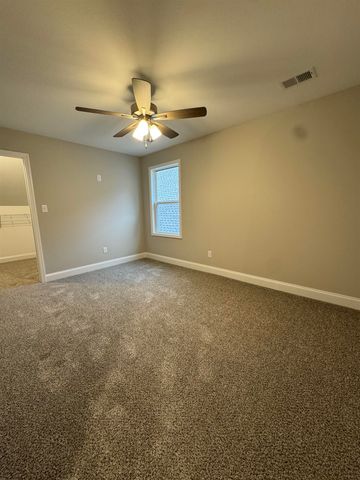 576 ROSALIE WOODS DR, Cordova, TN 38018