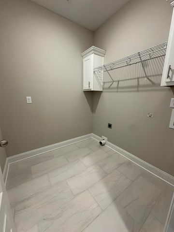 576 ROSALIE WOODS DR, Cordova, TN 38018