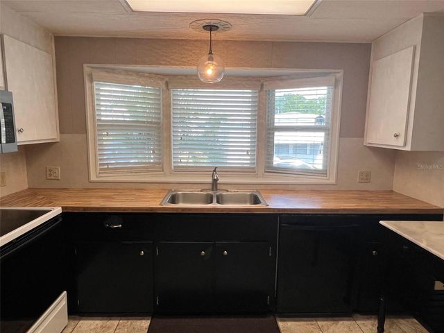 57 ROYAL PALM CIRCLE, Largo, FL 33778