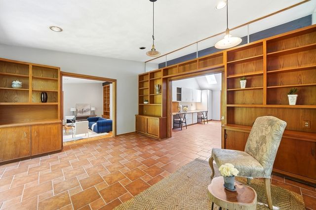 6 Angier Rd, Lexington, MA 02420