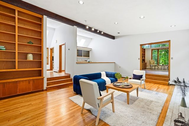 6 Angier Rd, Lexington, MA 02420