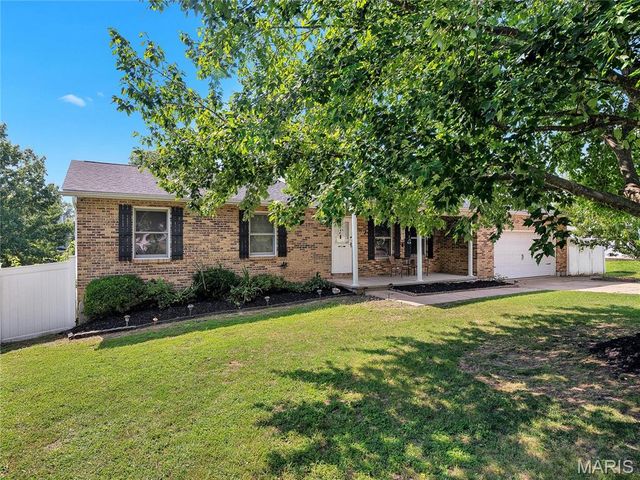 7 Bittersweet Drive, St Clair, MO 63077