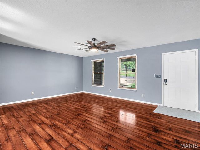 7 Bittersweet Drive, St Clair, MO 63077