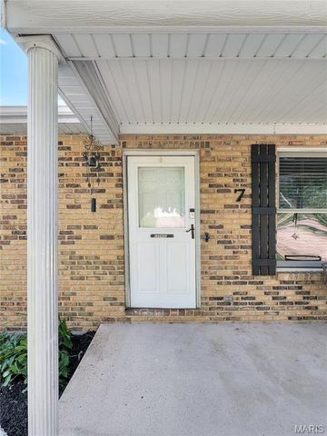 7 Bittersweet Drive, St Clair, MO 63077