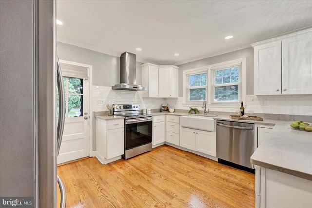 9800 MAGLEDT RD, Baltimore, MD 21234