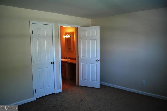 306 OAKWOOD AVE, Glassboro, NJ 08028