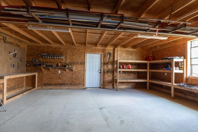 1215 Private Road 7039, Lexington, TX 78947