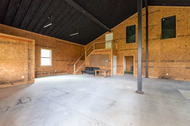 1215 Private Road 7039, Lexington, TX 78947