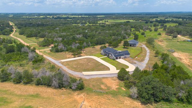 1215 Private Road 7039, Lexington, TX 78947