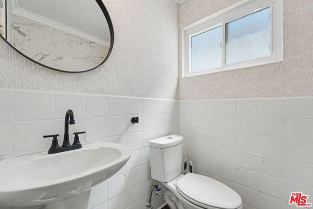 1633 Van Horne Lane, Redondo Beach, CA 90278